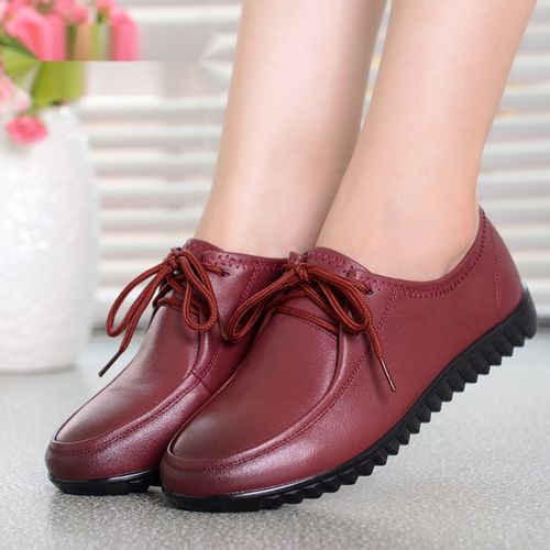 大码女鞋秋冬皮鞋加肥加大女式中年皮鞋妈妈鞋新款女士小码加绒单鞋