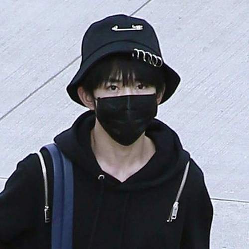 易烊千玺新款夏季男士潮牌别针圆环渔夫帽女in嘻哈纯色盆帽遮阳