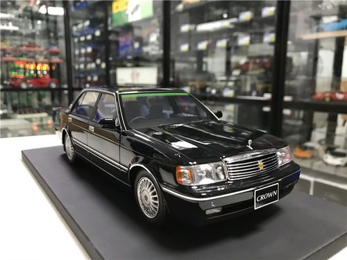 原厂出品 1:18 丰田皇冠133jz 树脂汽车模型 只有银色