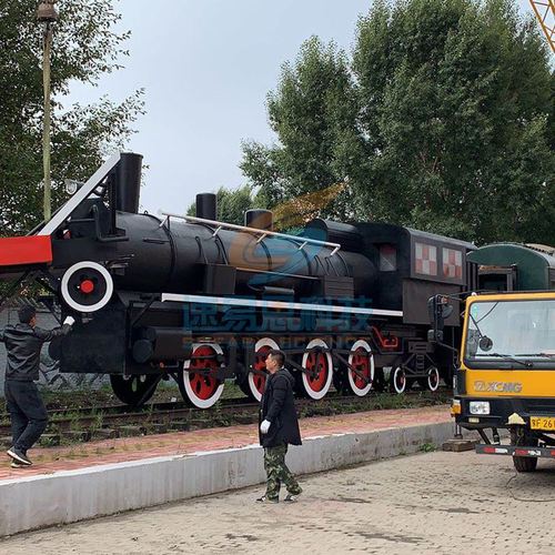 源头工厂定制  大型仿古金属1:1铁皮火车有轨老式蒸汽火车头模型