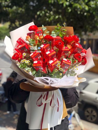 混搭花束创意旺仔牛奶玫瑰鲜花速递同城蚌埠淮南六安安庆滁州配送