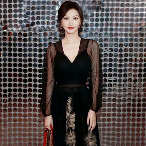 明星景甜司藤同款黑纱百花刺绣礼服连衣裙v领透视高腰