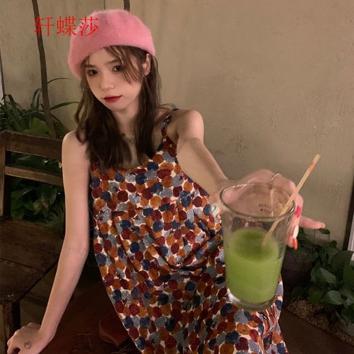 轩蝶莎 盐系在逃公主裙2022新款法式初恋桔梗背带裙少女学生甜辣风