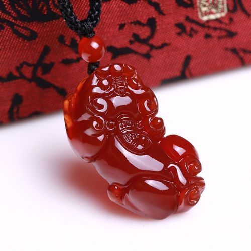 oω美印情℃    女士玛瑙吊坠红玉貔貅 水晶挂坠 皮丘玉坠项链黄玉髓