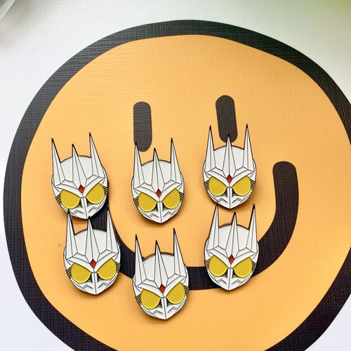 howez自制假面骑士eeternal头像e哥收藏徽章书包装饰胸针礼物pin