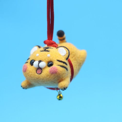 虎年吉祥物摆件 羊毛毡戳戳乐儿童手工diy入门卡通老虎挂件钥匙扣新手