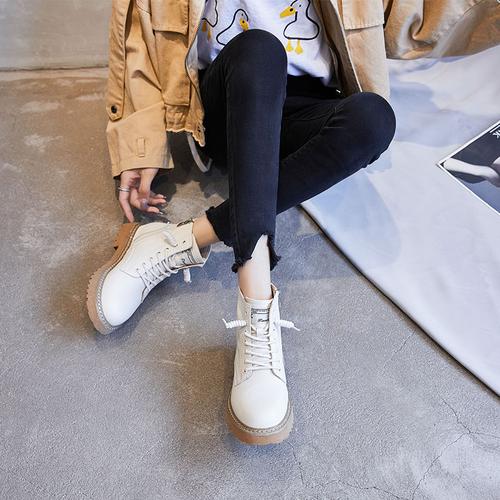 baffn/芭芬2020秋冬新品真皮厚底白色马丁靴女圆头系带短筒低跟