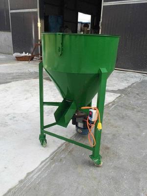 设备大型一体搅料机养牛自动饲料粉碎搅拌机拌料机全自动花生新型