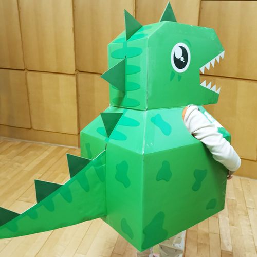 纸箱萌趣服恐龙玩具模型可穿戴恐龙手工拼装制作幼儿园表演六一儿童节