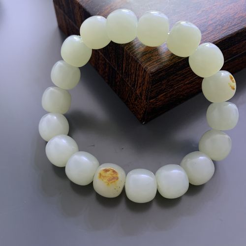 高清白新疆和田玉红皮籽料老型珠手链手串直径12*11男女都可佩戴