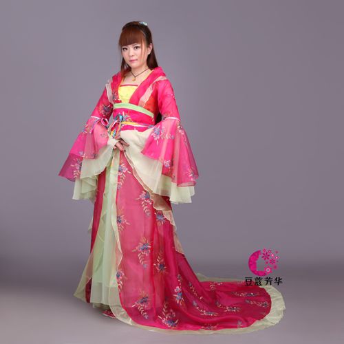 新款古装唐装汉服贵妃装拖尾皇后服装大明公主舞台演出服影楼写真