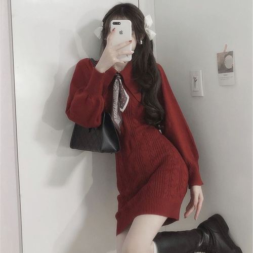 本命年红色新年战袍连衣裙跨年红裙子冬季女装时尚战裙秋冬女过年