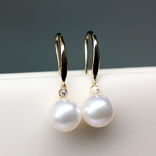 吉丽来珍珠耳环 akoya海水珍珠耳饰 正圆无暇强光14k