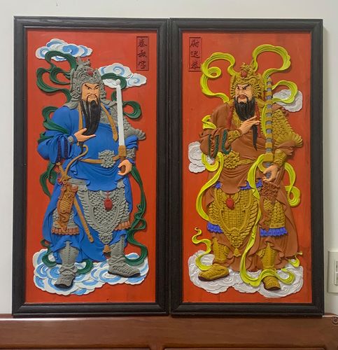 东阳木雕 香樟木雕花板 传统门神秦琼尉迟恭实木彩绘人物装饰挂件