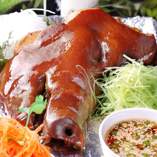 鸿运当头带骨猪头两斤半猪脸肉半成品半边猪头肉卤味熟食加热即食