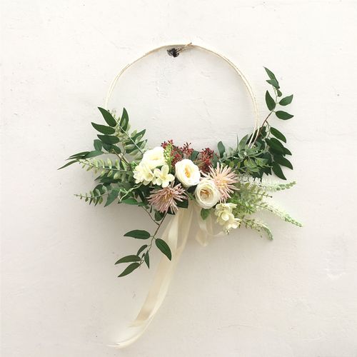 外景旅拍摄影环形手捧花唯美小清新韩式新娘婚礼样片手提花环.