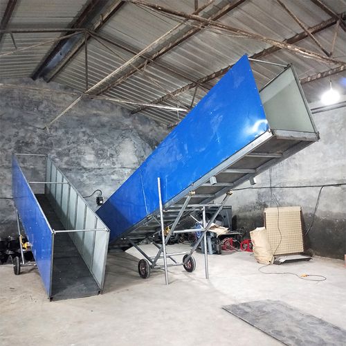电动小型移动式j升降装卸平台赶猪通道装猪爬梯出猪上猪卸猪台