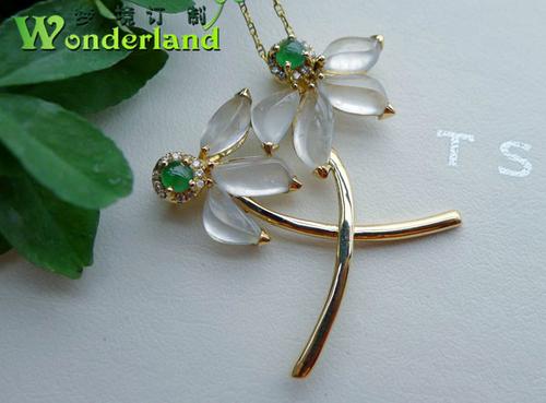 天然a货白绿色冰种翡翠小雏菊花吊坠18k黄金镶玉钻石群镶现货特