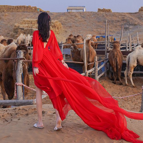 沙漠红裙大西北旅游拍照雪纺超长款大摆拖地长裙茶卡盐湖连衣裙夏