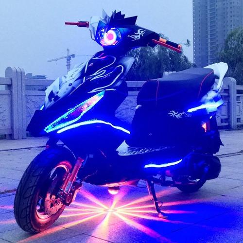 【清仓甩卖】二手雅马哈鬼火踏板改装摩托车125cc三代战速男女装