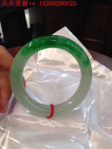 帝王绿翡翠玉手镯缅甸天然a货冰种满色阳绿翡翠蛋面冰种阳绿定制