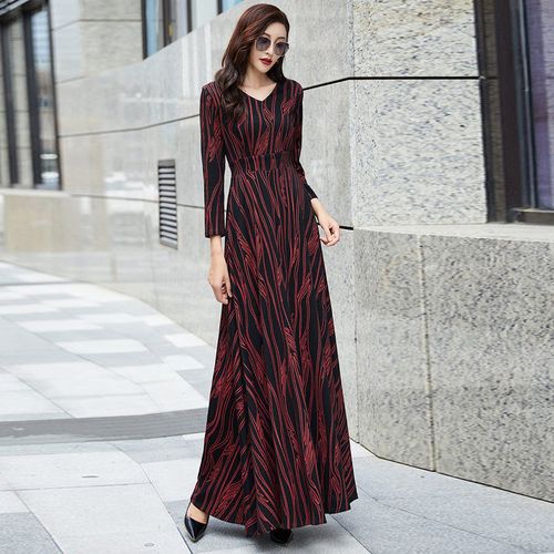 2022女装春秋款长袖鸡心领领大摆连衣裙修身显瘦气质度假飘逸长裙