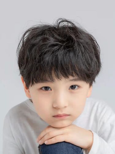 儿童假发男孩短卷发可爱齐刘海帅气短发套蓬松仿真拍照万用全头套