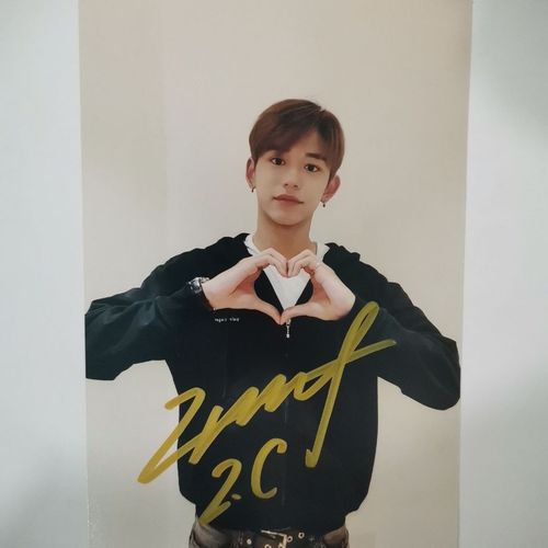 黄旭熙亲笔签名照片保真无印刷时尚周边 黄旭熙签名生日礼物