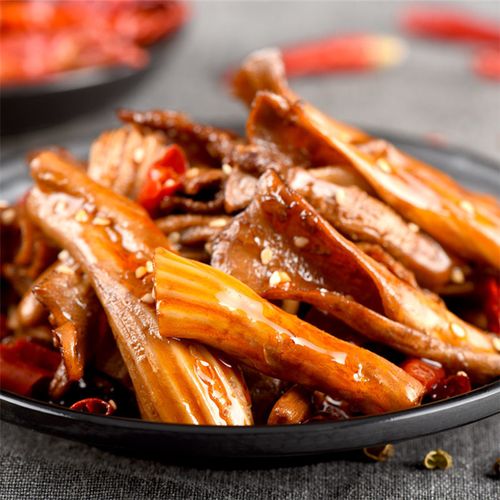 麻辣鸭郡把四川特产小吃鸭肉类卤味冷吃零食香辣特辣袋装开袋即食