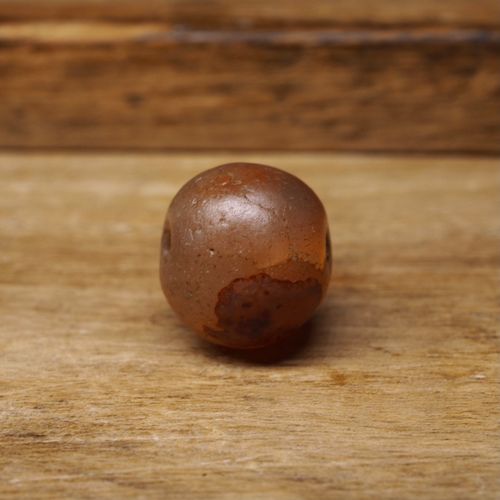 西亚千年红色老唐球糖玛瑙圆珠老配饰 满风化纹 老伤有裂 好价