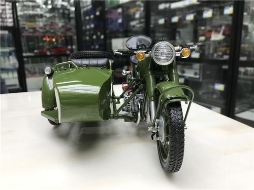 正品原厂出品 1:10 长江750 边三轮 摩托车合金模型