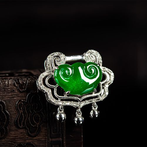 天然翡翠a货冰糯种阳绿满绿吉祥如意锁翡翠吊坠 18k金平安锁挂件