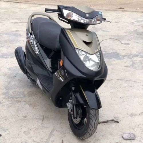 二手原装雅马哈迅鹰125cc摩托车男女装踏板车代步燃油车省油整车