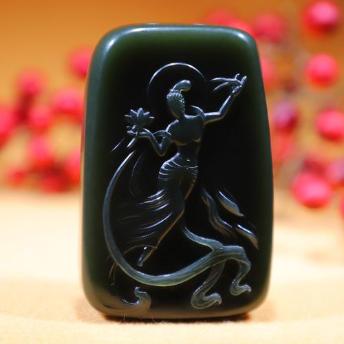 新疆和田玉黑碧籽料苏工手工精雕仿古飞天仙女挂件手把【已结缘】