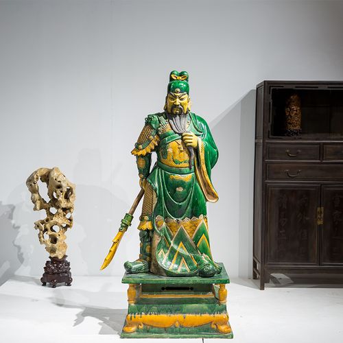 清代素三彩关公像老物件古董收藏拍卖大厅摆件关公关二爷像供奉