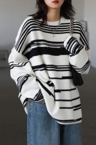 秋冬套头撞色针织衫女2021新款不规则设计感小众黑白条纹针织毛衣