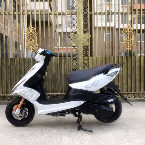 新款二手国产白幽灵鬼火125c改装女装踏板式上班代步燃油四冲程摩托车