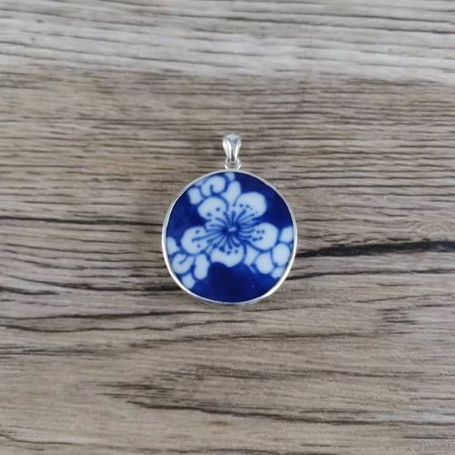 古瓷首饰 清康熙 冰梅吊坠 挂件 老瓷片 925银 尺寸33mm 饰品