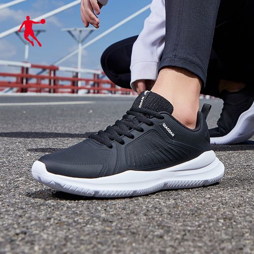 乔丹跑步鞋正品男鞋运动鞋 时尚革面拼接网面透气软底学生慢跑鞋