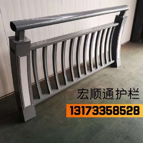 桥梁护栏防撞不锈钢复合管河道景观支架铸铁铝合金公路灯光立柱.