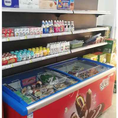 超市放冰箱上方货架便利店冰箱冰柜展示架饮料货架子商用