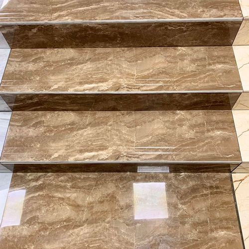 2米楼梯瓷砖踏步砖别墅自建房室内防滑台阶砖