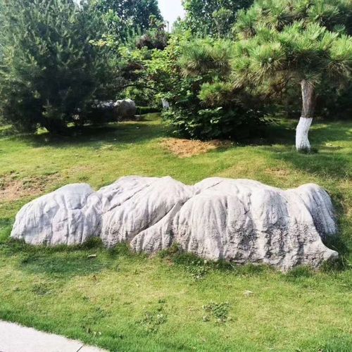 园林石草坪石园林假山鱼池驳岸鱼池围边石头天然形状枯山水点缀