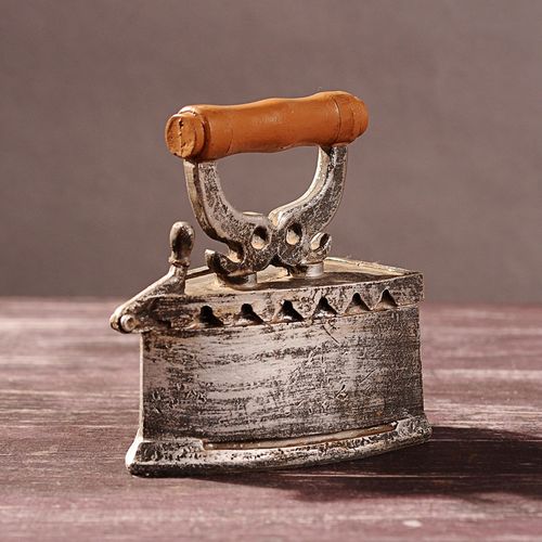 lr旧社会烫斗模型80年代复古怀旧树脂仿铸铁银灰色熨斗橱窗隔板摆