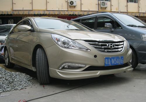 适用于现代索纳塔八代小包围改装索八大包围侧裙前后唇尾翼改装