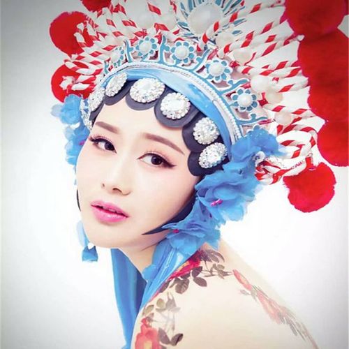 戏曲中国风主题古装女写真服装凤冠霞帔头饰京剧戏曲