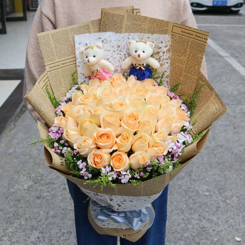 襄阳33朵玫瑰花束礼盒鲜花速递同城宜昌荆门黄石鄂州孝感七夕送花