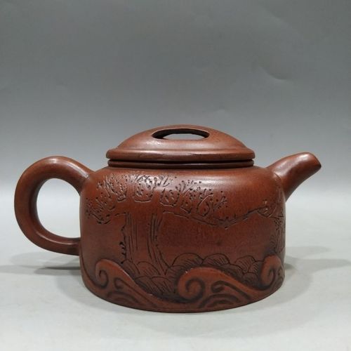 紫砂壶 底款:惠逸公 容量:520cc   尺寸:18×12×8泥料:底槽清