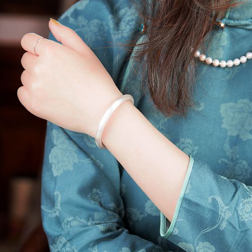 打制女款足银手镯 配证书 50克(下单留言手腕周长或者佩戴人身高体重)