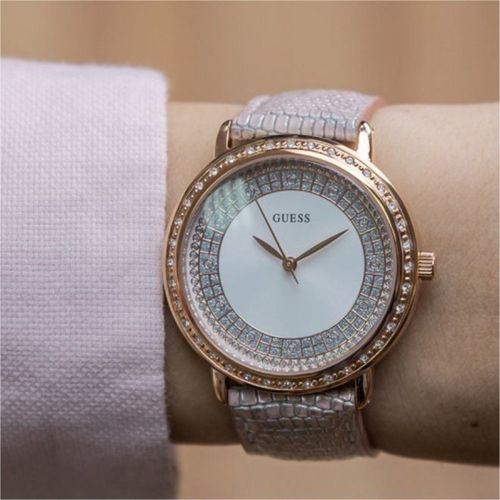 【顺丰现货】guess 盖斯手表女玫瑰金镶钻蛇纹皮带女表 w1064l2